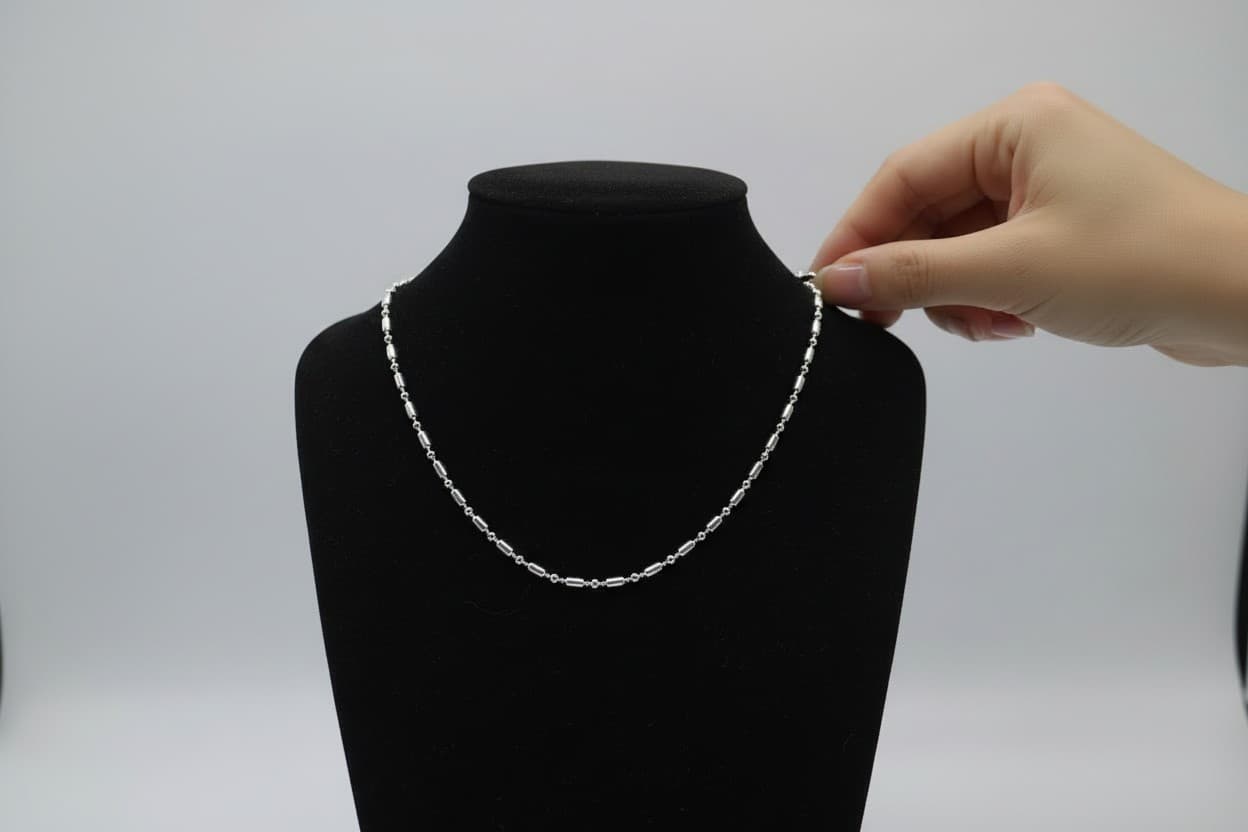 Choker Canutilhos e Esferas Prateado
